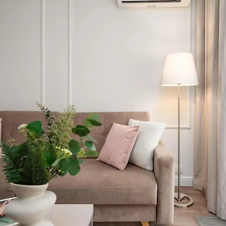 Mennica Apartman 3*