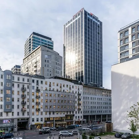 Mennica Apartman 3*